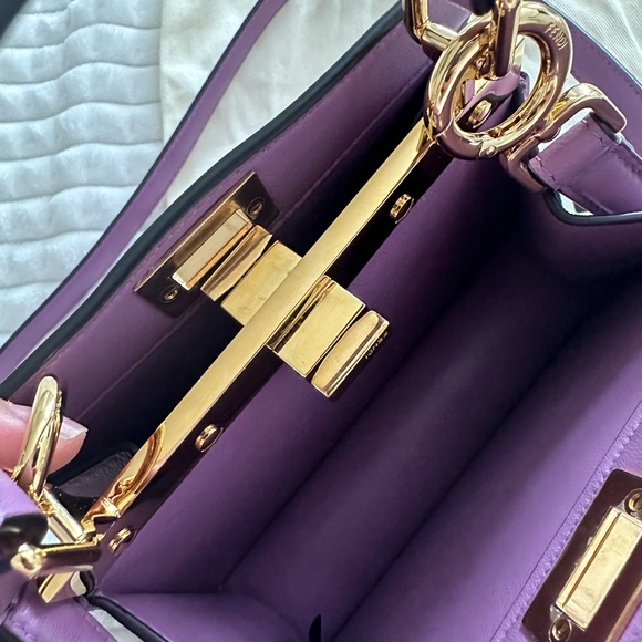 SOLD!! 100% Authentic FENDI PEEKABOO ISEEU petite - Picture 4 of 13